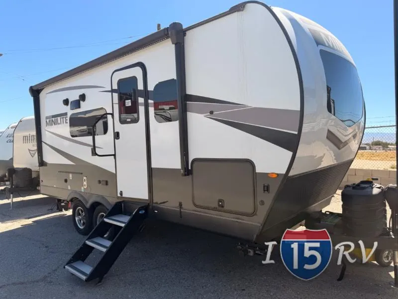2024 Forest River Rockwood Mini Lite 2104S - Photo 2