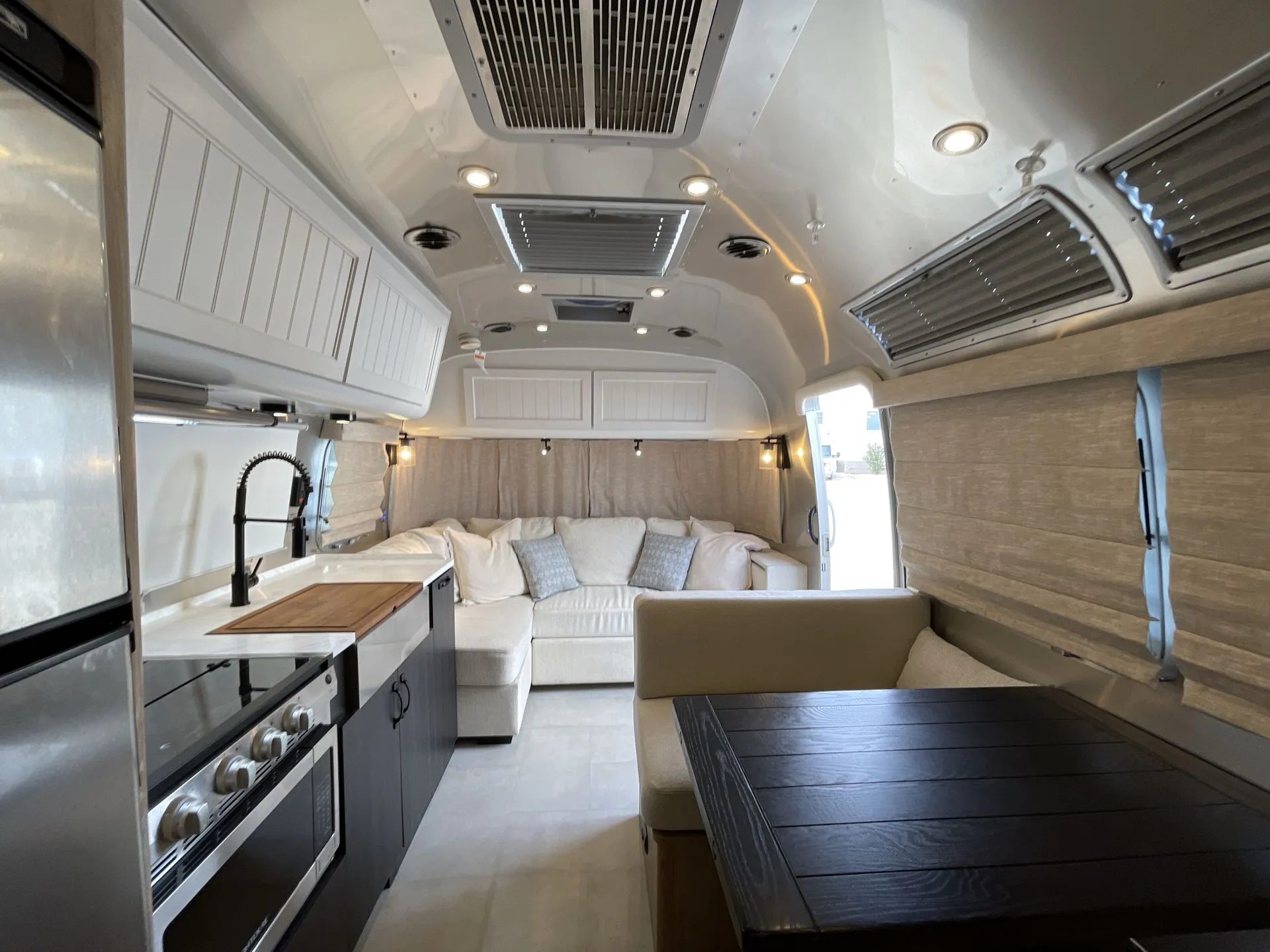 2023 Airstream Pottery Barn 28RB Twin - Photo 4
