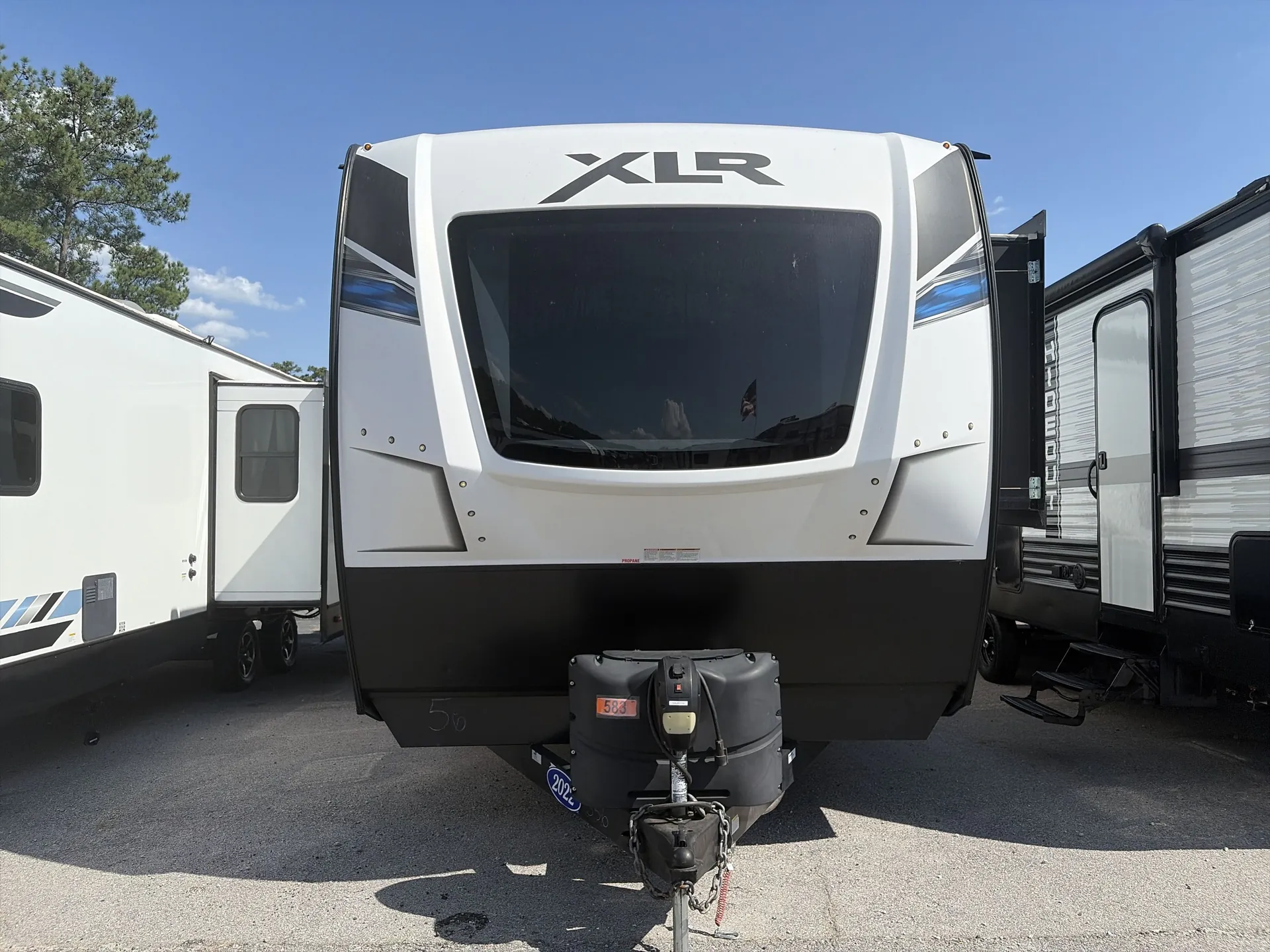 2022 Forest River XLR Hyperlite 2513 — front