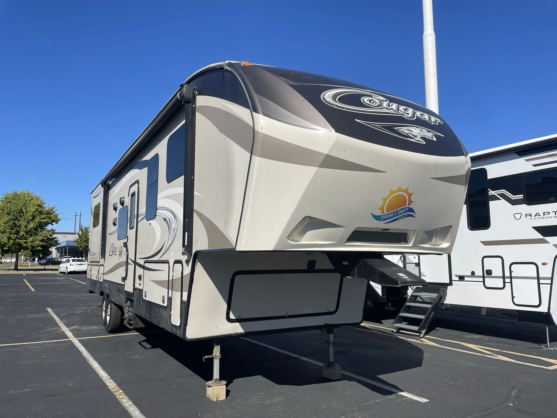 2018 Keystone Cougar 326RDS - Photo 2