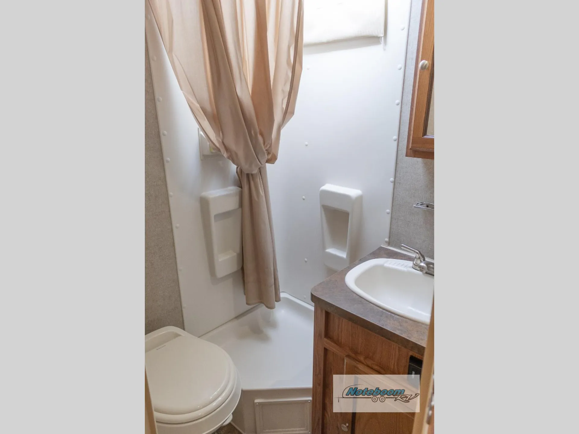 2015 Forest River Rockwood Roo 23SS - Photo 4