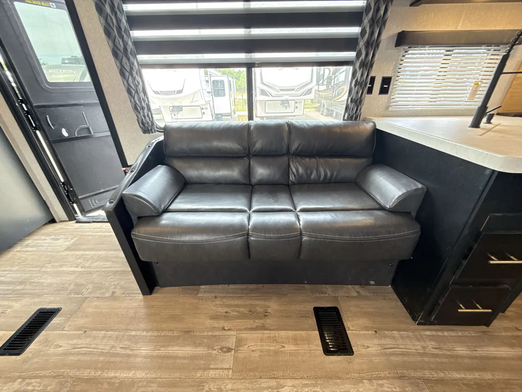 2022 Forest River Cherokee 274BRB, Photos photo 17