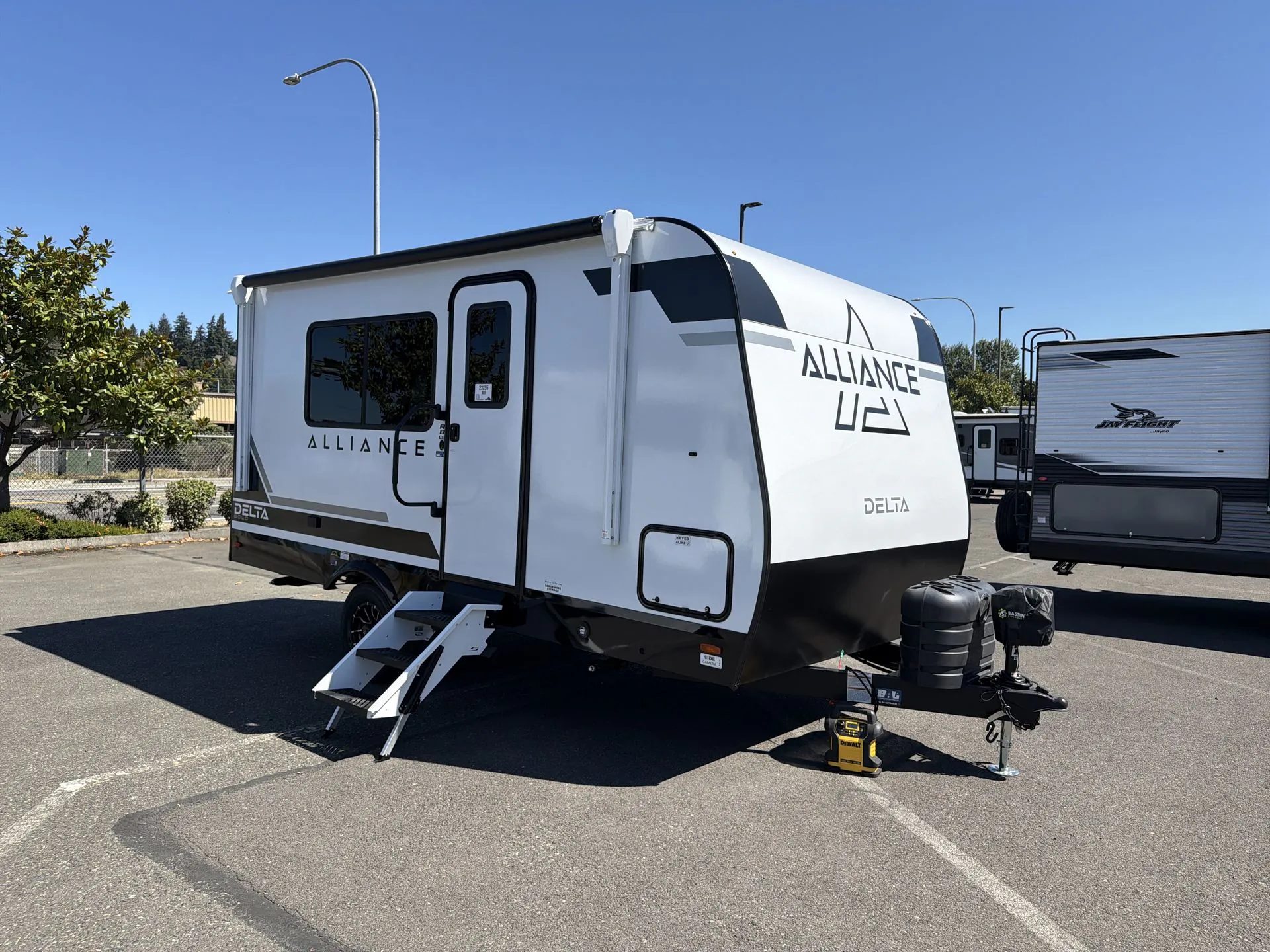 2027 Alliance RV Delta RB152 - Photo 3