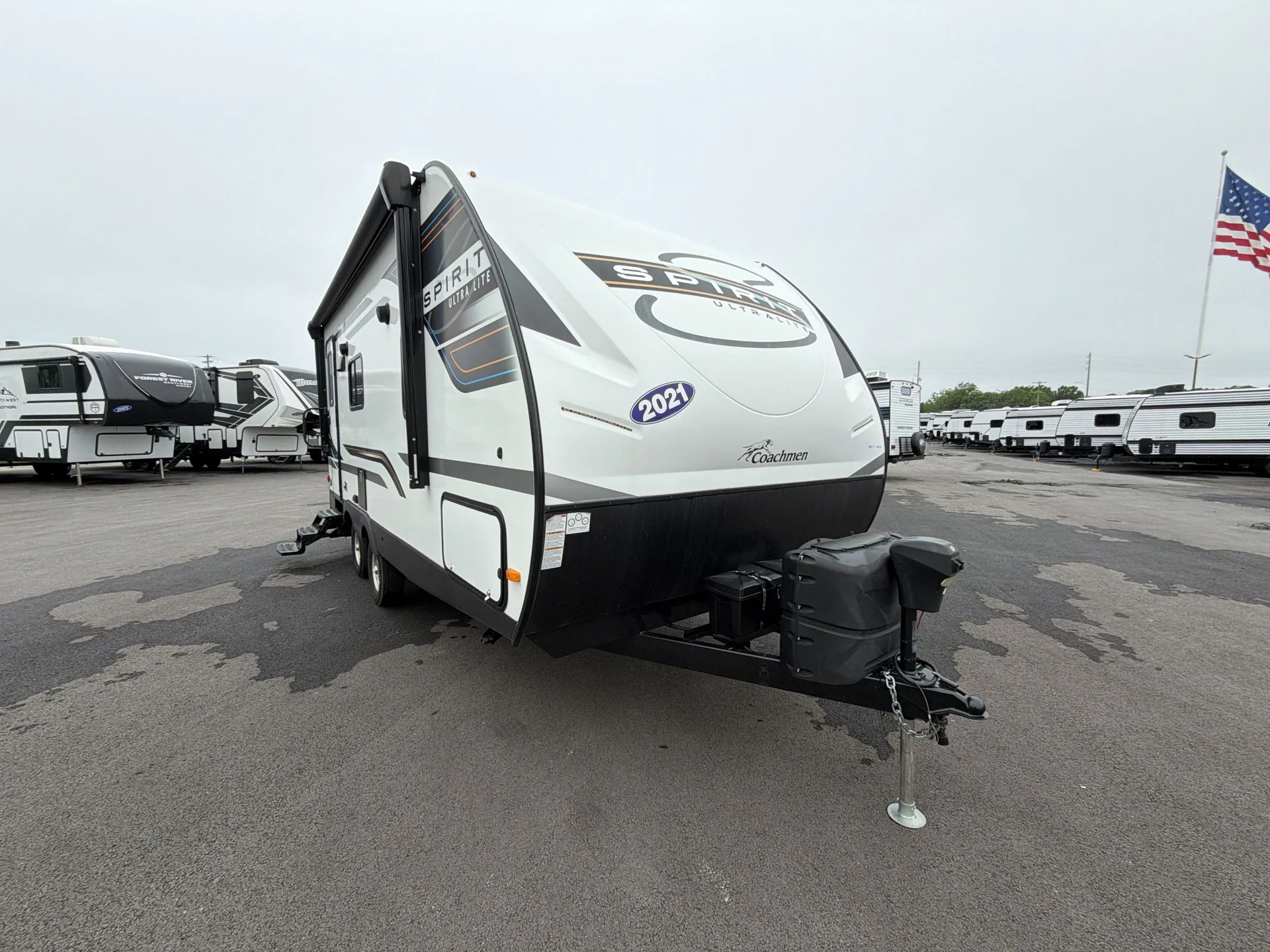 2021 Coachmen Spirit Ultra Lite 1943RB - Photo 2