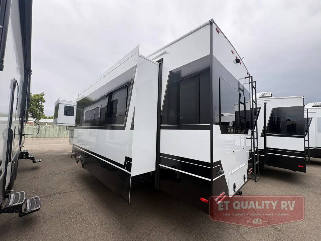 2026 Brinkley Model Z 3600, Photos photo 11
