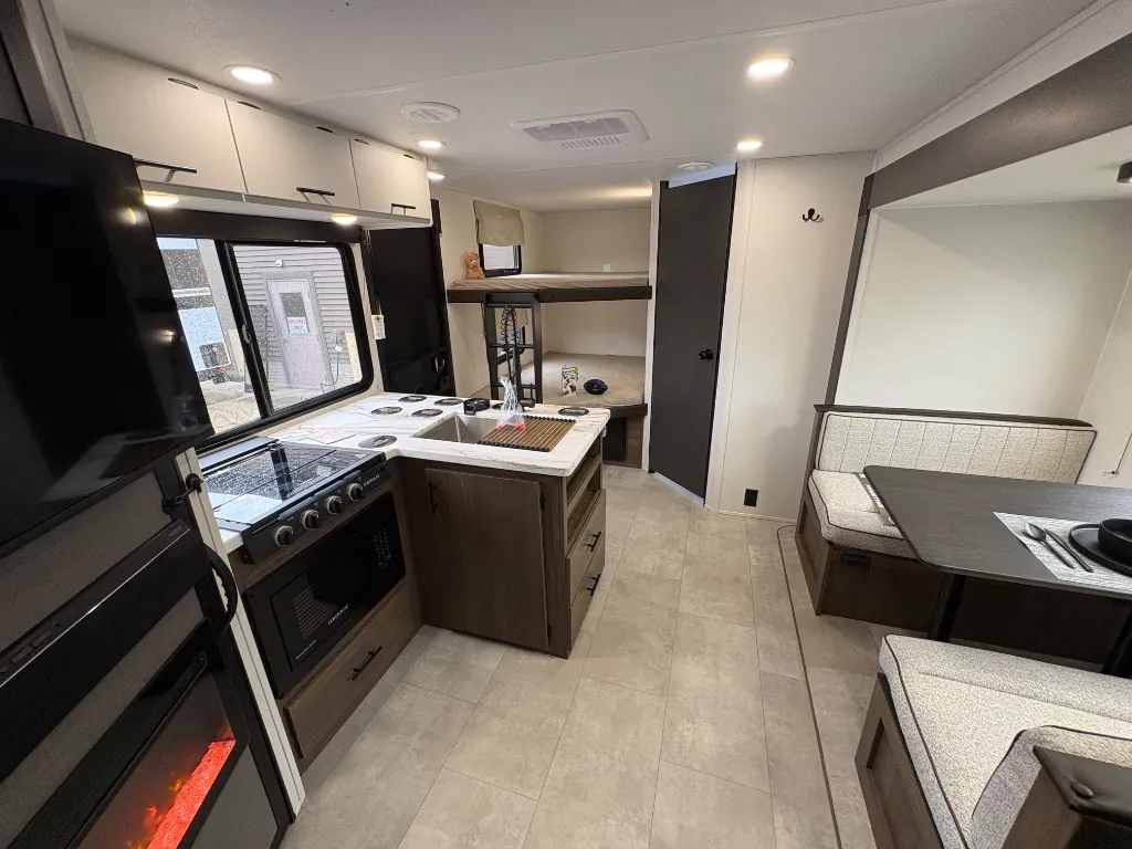 2027 Forest River Tracer 230BH, Photos photo 21