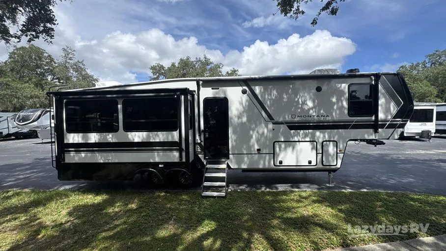 2026 Keystone Montana High Country 331RL - Photo 3