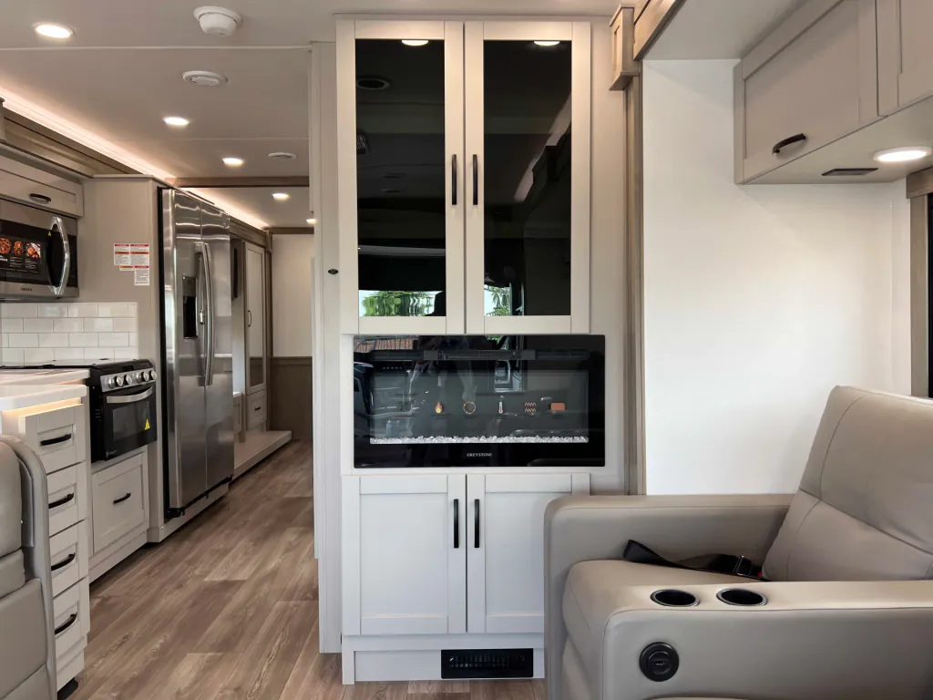 2027 Entegra Coach Vision XL 36C, Photos photo 10