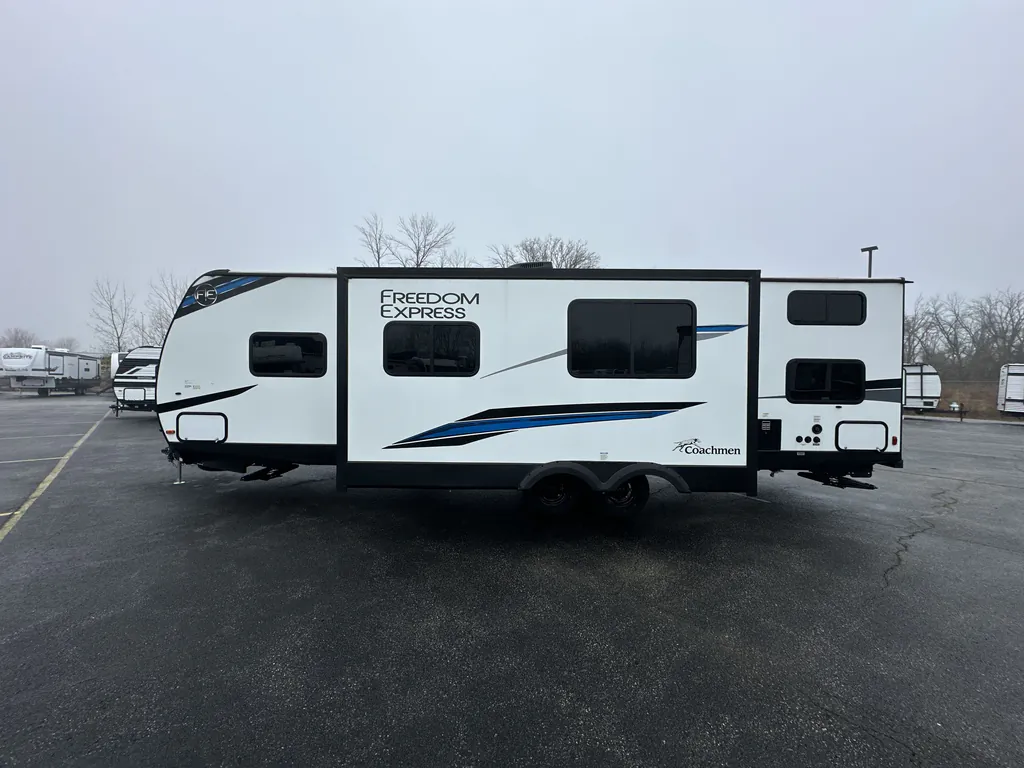 2024 Coachmen Freedom Express Select 29SE, Photos photo 5