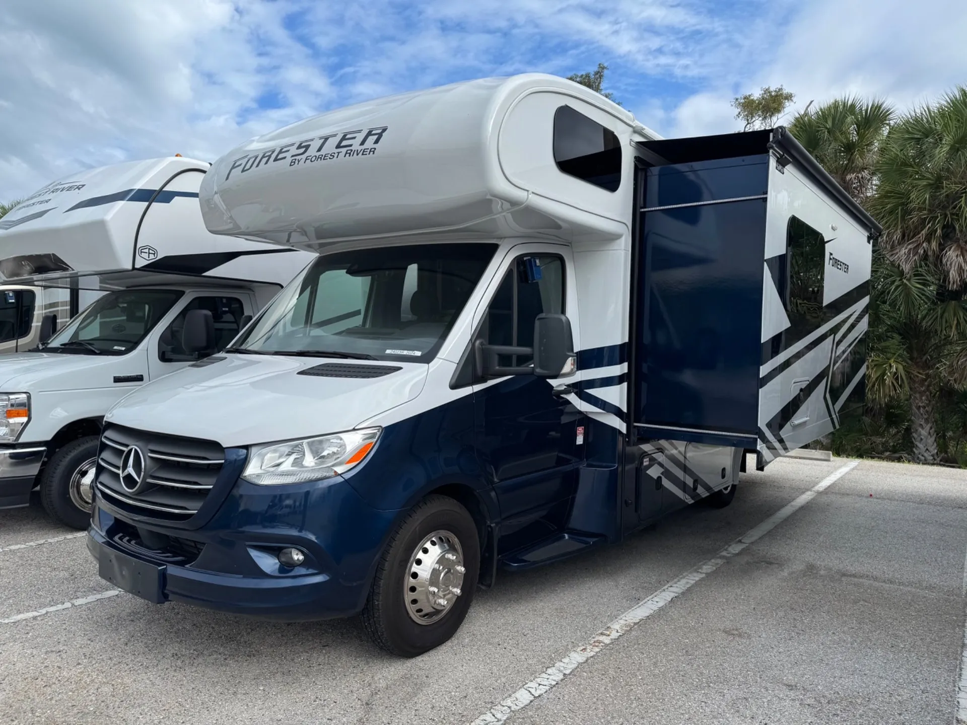 2024 Forest River Forester 2401T - Photo 3