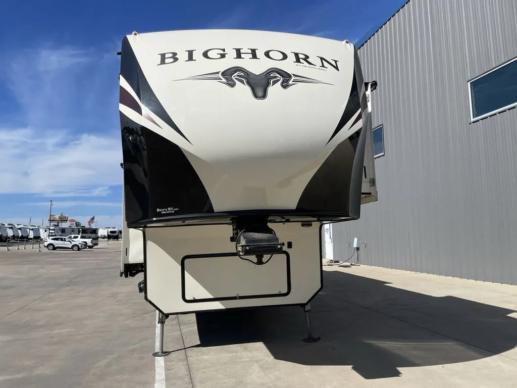 2017 Heartland Bighorn 3160ELITE - Photo 3