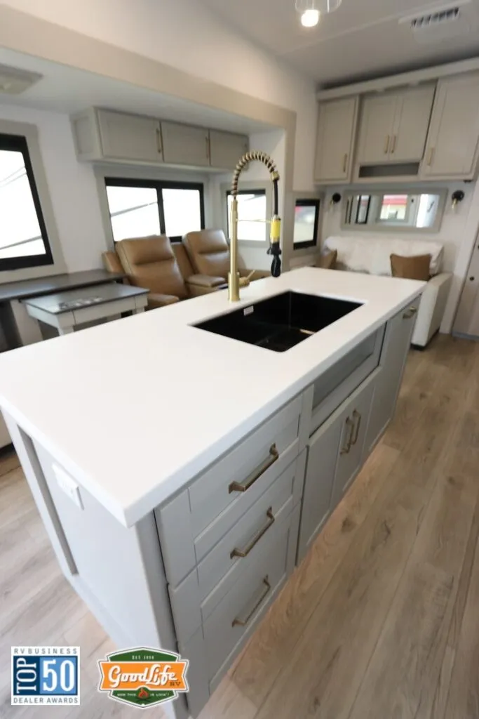 2026 Brinkley Model Z 3515, Photos photo 21