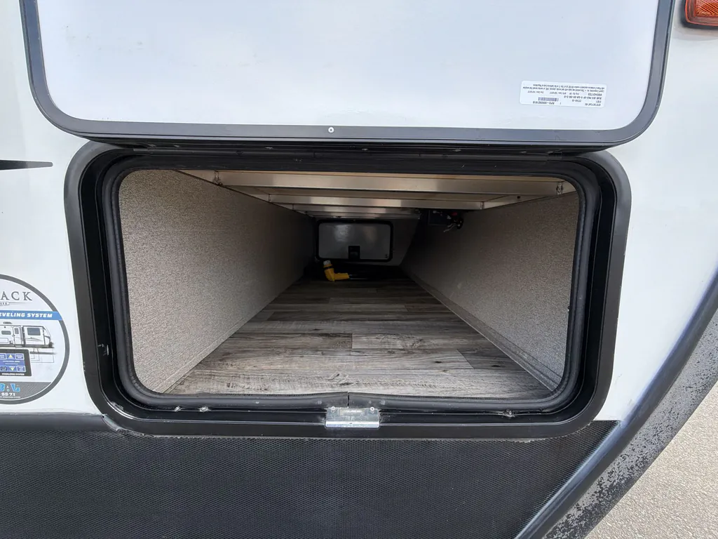 2018 Keystone Outback 298RE, Photos photo 11