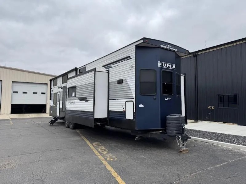2025 Palomino Puma Destination 403LFT - Photo 4