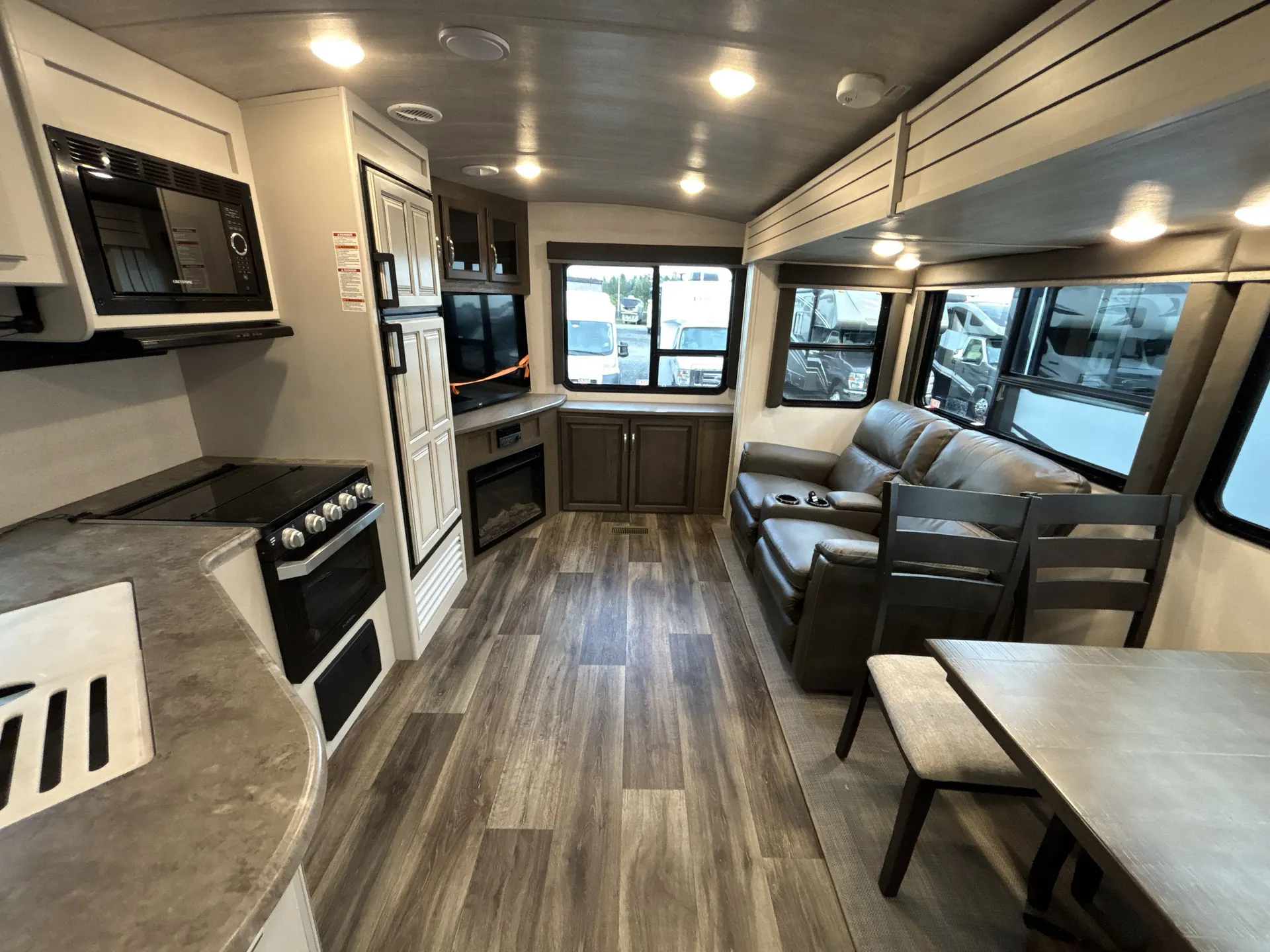 2021 Keystone Cougar Half-Ton 27RESWE — living area main