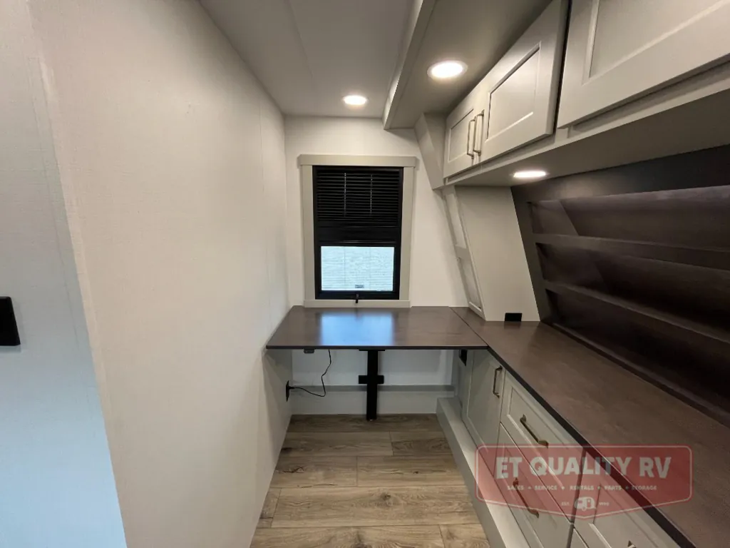 2026 Brinkley Model G 4150, Photos photo 62