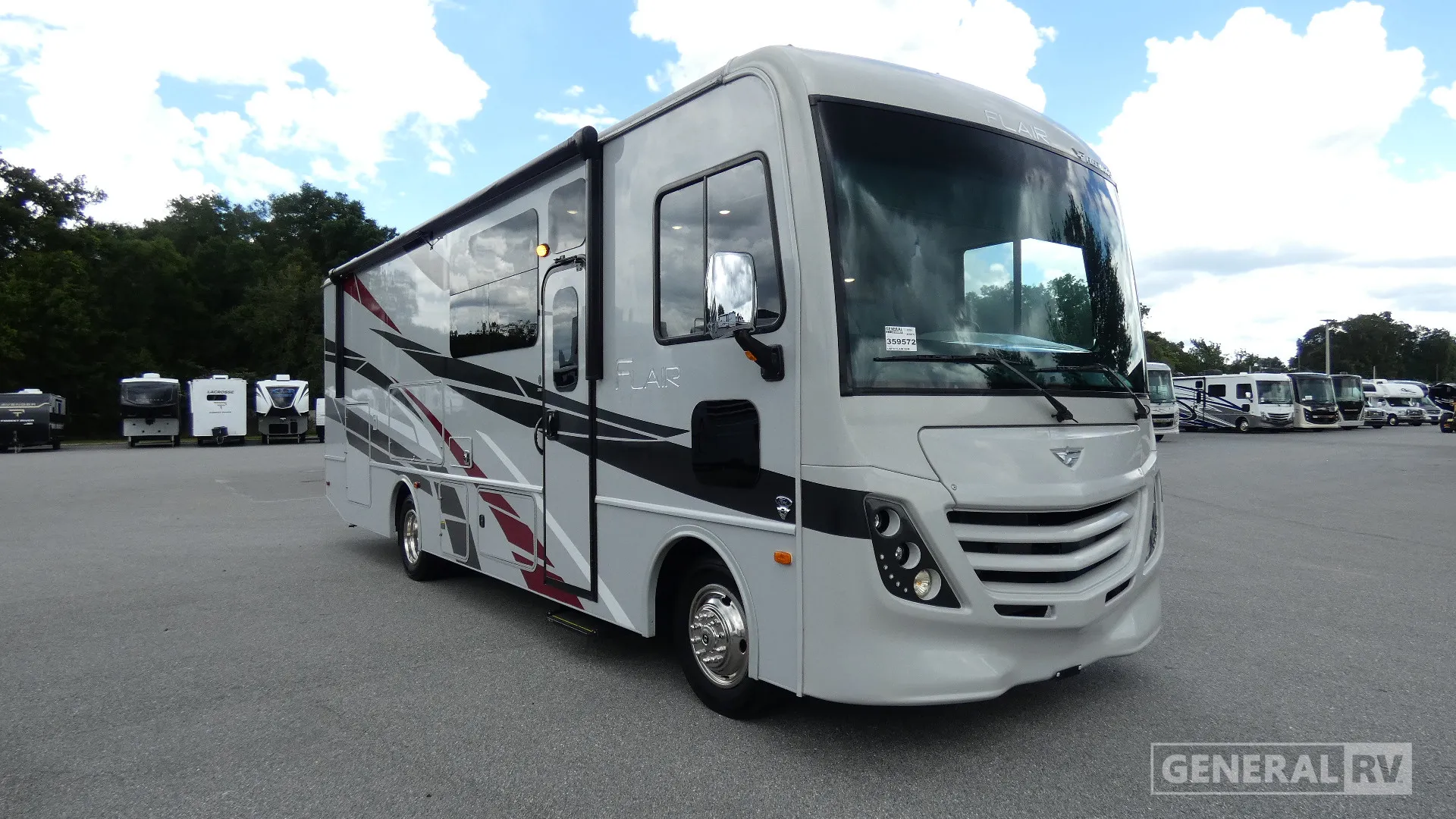 2024 Fleetwood Flair 29M - Photo 2