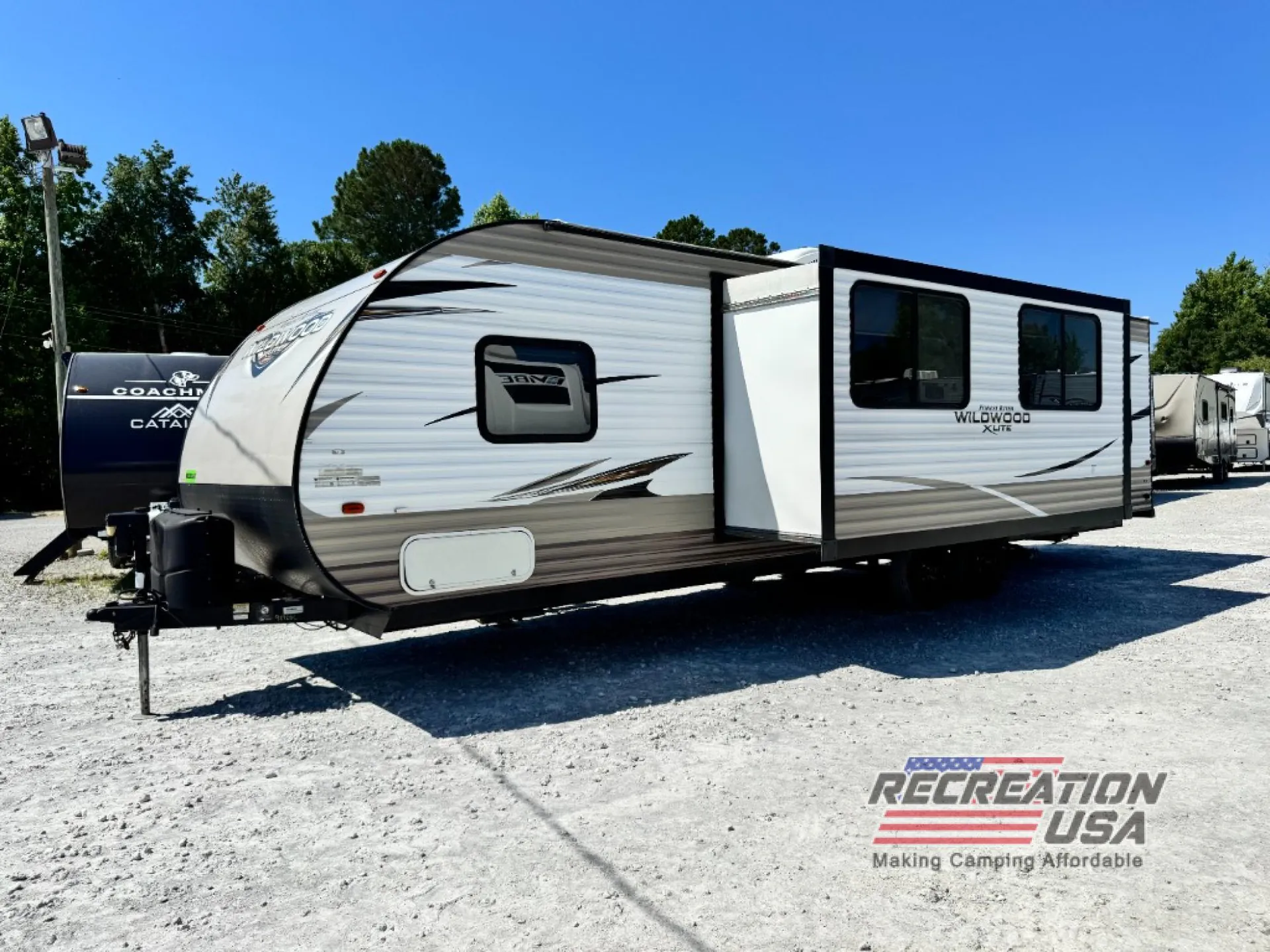 2018 Forest River RV Wildwood X-Lite 273QBXL - Photo 4