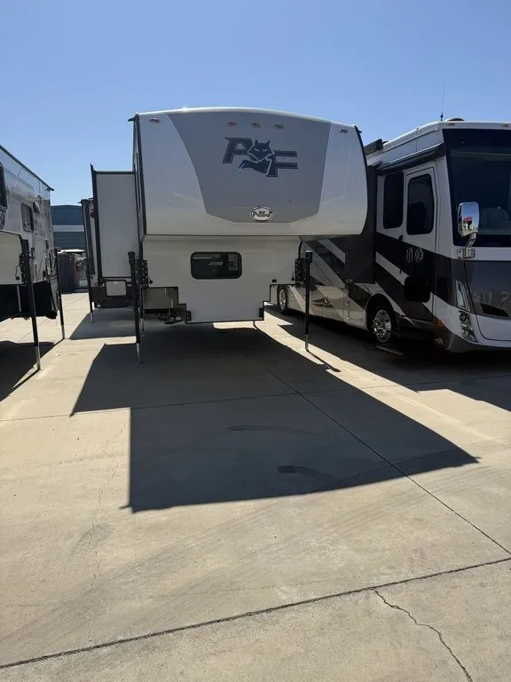 2027 Northwood Arctic Fox Camper 990 - Photo 2