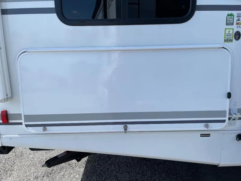 2026 Coachmen Freedom Express Ultra Lite 258BHS, Photos photo 5