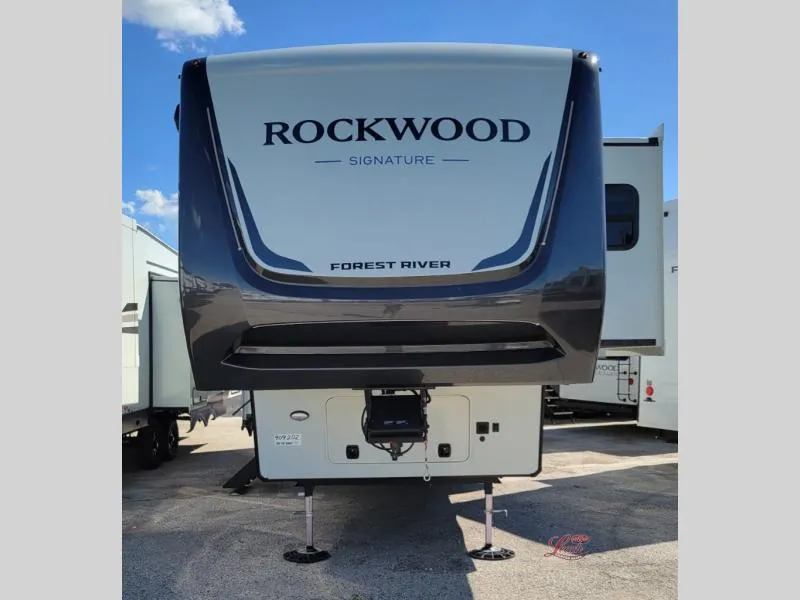 2026 Forest River Rockwood Signature 372RL - Photo 2