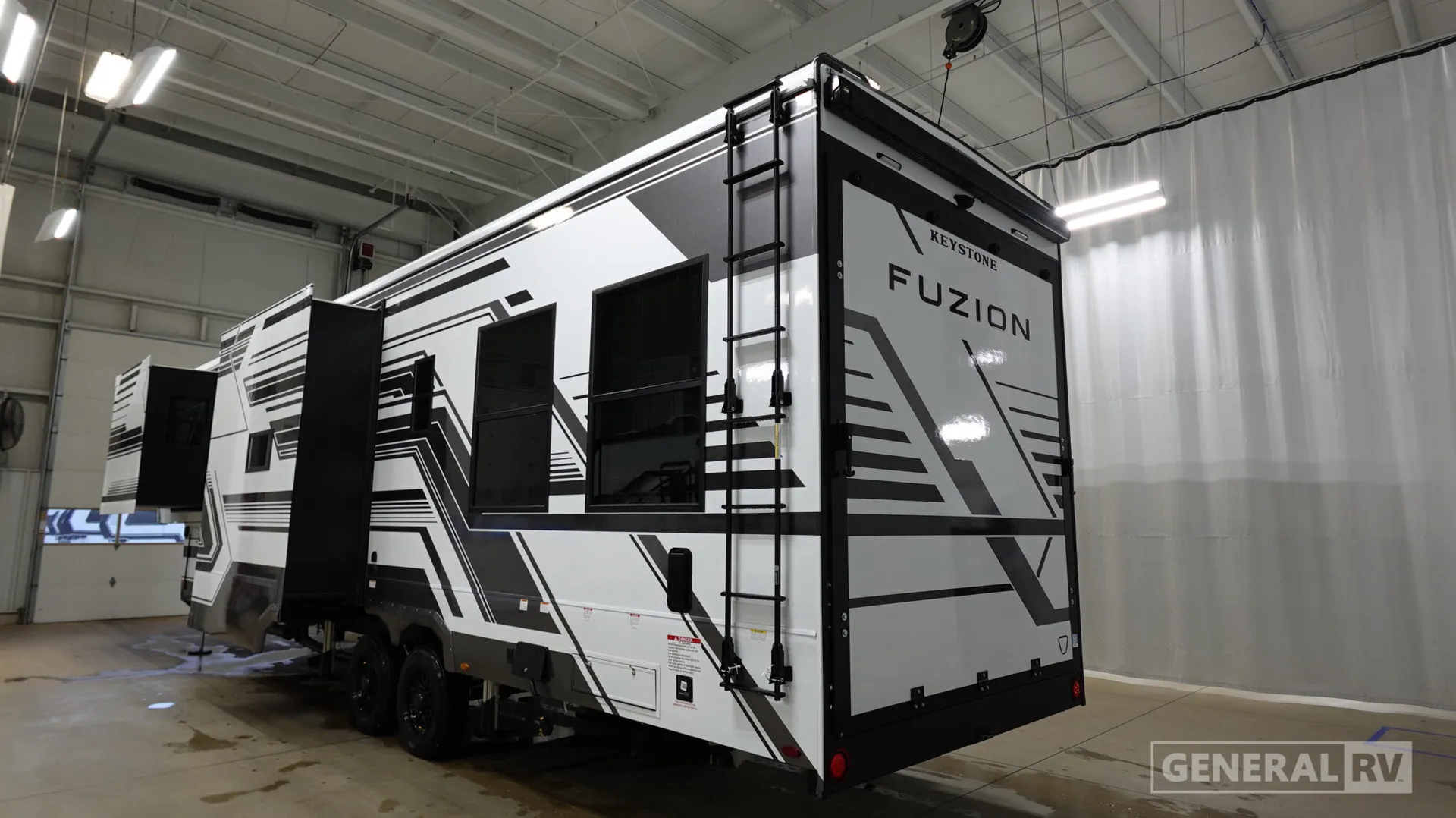 2026 Keystone Fuzion 373 - Photo 4