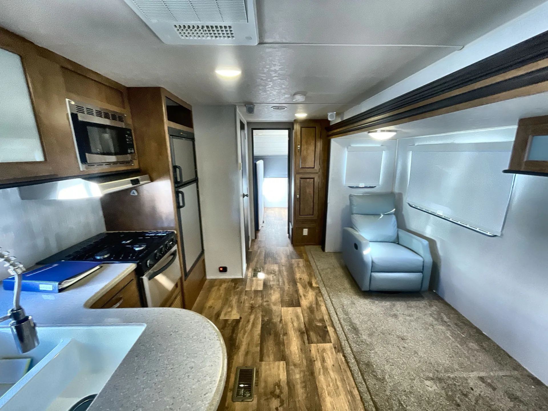 2017 Forest River Salem 28CKDS — living area main