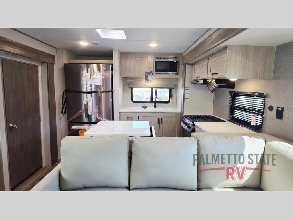 2026 Coachmen Catalina Legacy Edition 323MAZE, Photos photo 11
