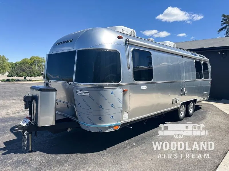 2026 Airstream Flying Cloud 27FB - Photo 4