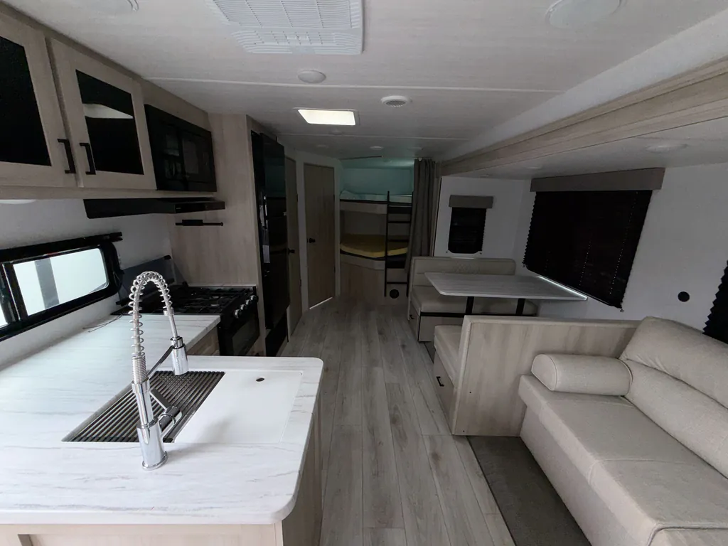 2024 East to West Della Terra 271BH, Photos photo 8