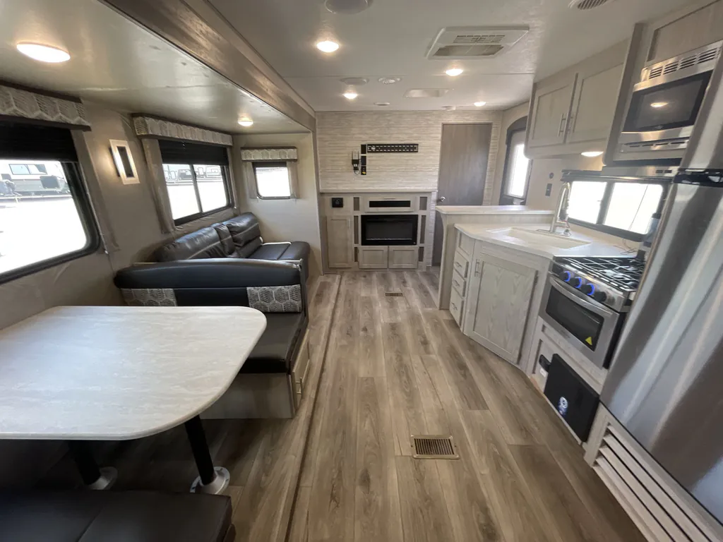 2023 Coachmen Catalina Legacy Edition 243RBS, Photos photo 3