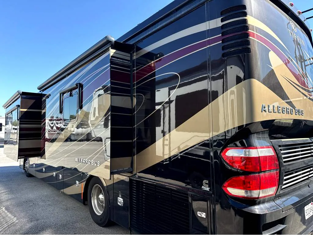2016 Tiffin Allegro Bus 40 AP - Photo 4