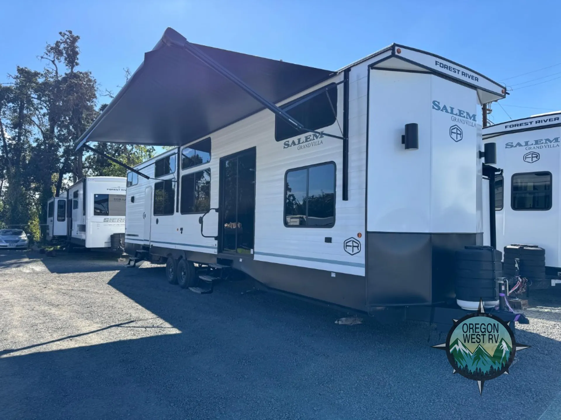 2027 Forest River Salem Grand Villa 42ICE