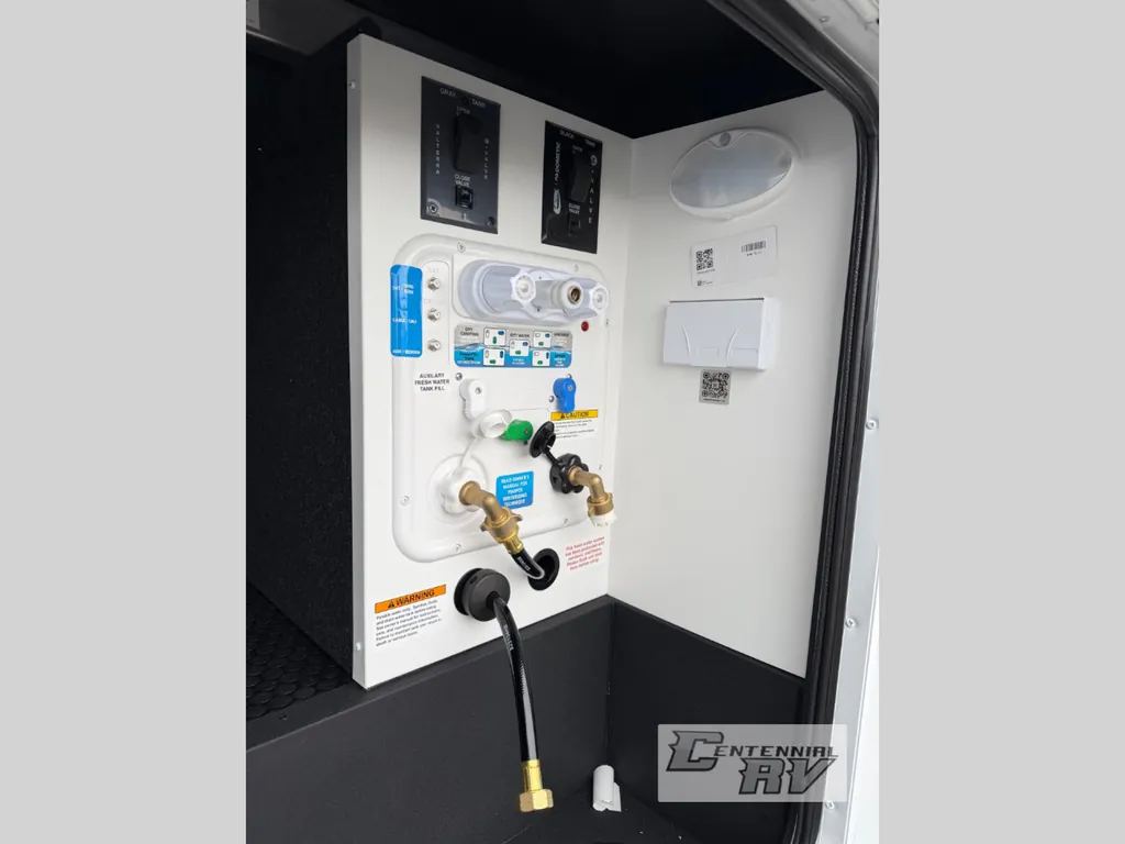 2026 Brinkley Model Z 3600, Photos photo 10