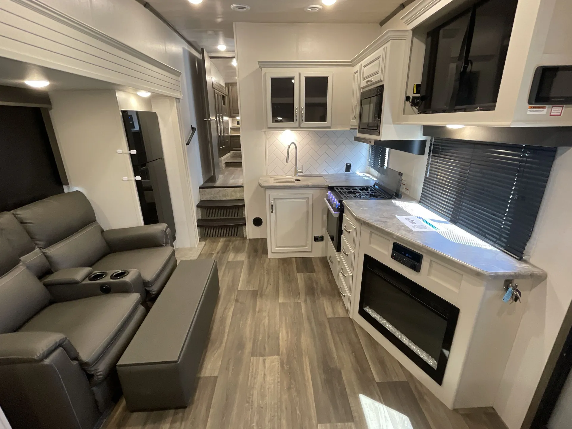 2023 Keystone Cougar 29BHL — living area main