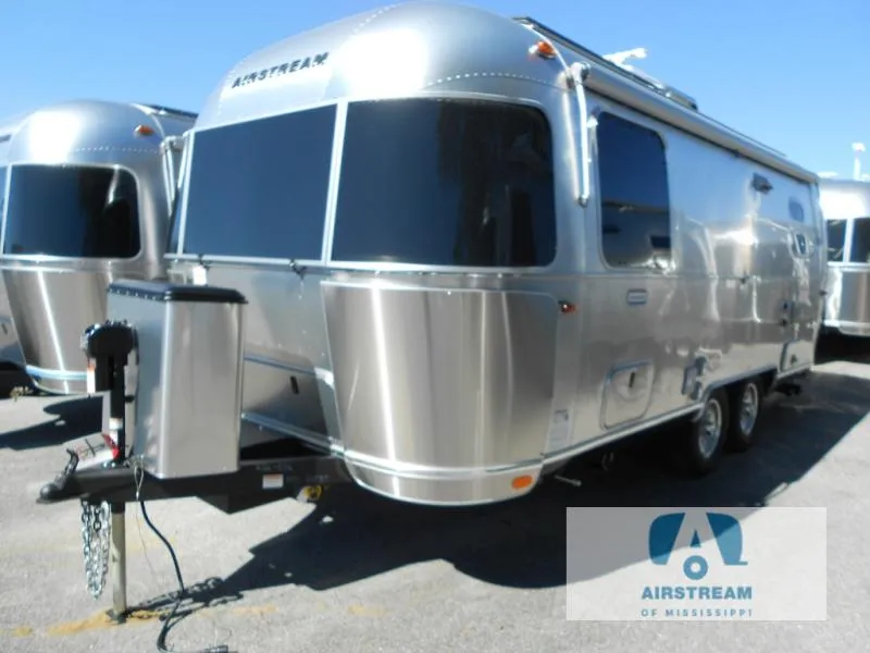 2026 Airstream International 23FB - Photo 4