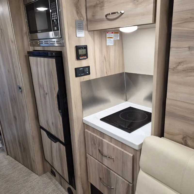 2025 Chinook RV Maverick EB, Photos photo 11