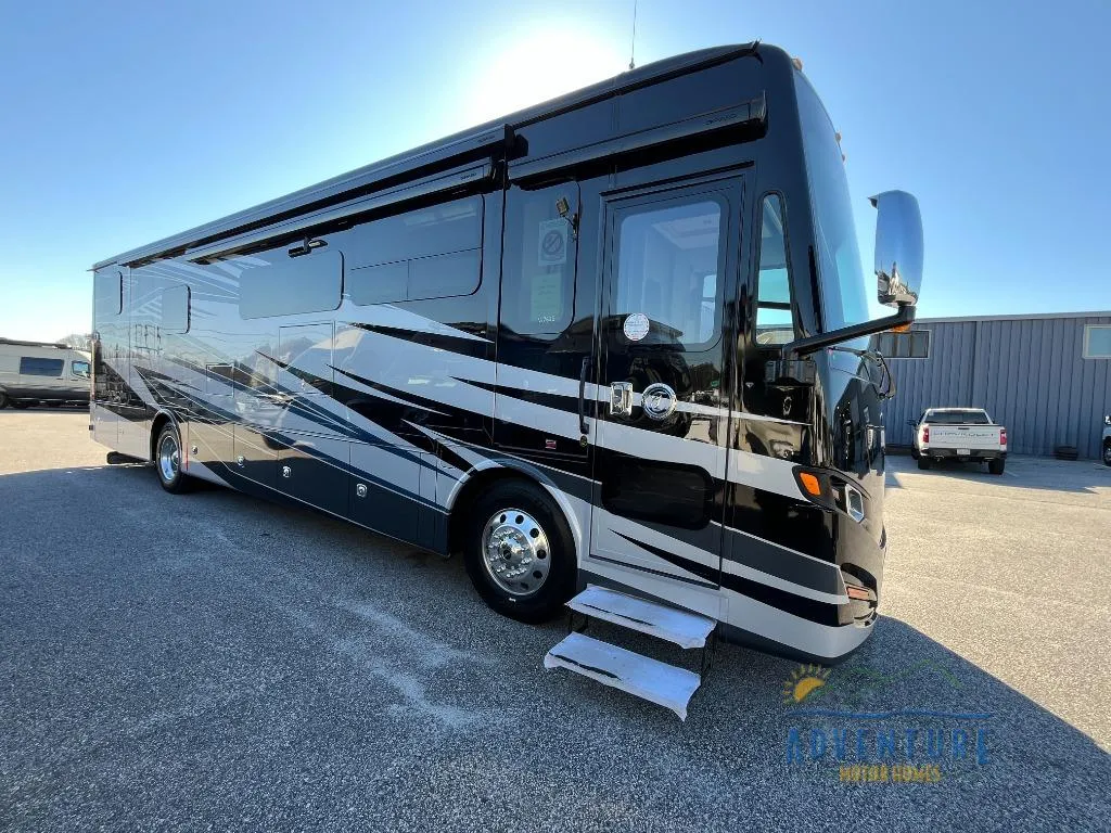 2026 Tiffin Allegro RED 37 BA - Photo 2