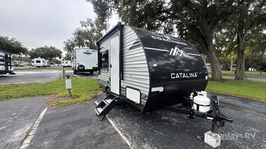 2025 Coachmen Catalina Summit Series 7 134RDX - Photo 2