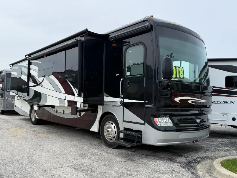 2018 Fleetwood Pace Arrow LXE 37R, Photos photo 20