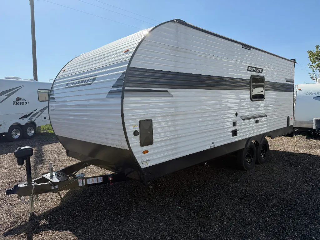 2026 Sunset Park RV Sun Lite 24TH - Photo 2
