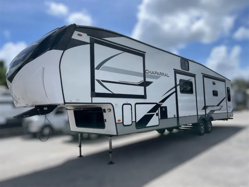 2023 Coachmen Chaparral 393MBX - Photo 4