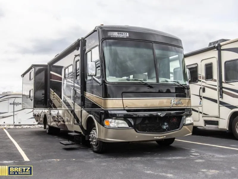 2010 Fleetwood RV Fiesta Premium 34B - Main photo