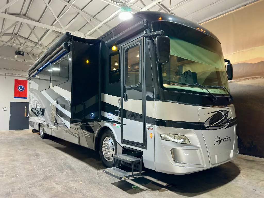 2021 Forest River Berkshire XL 40D - Photo 2