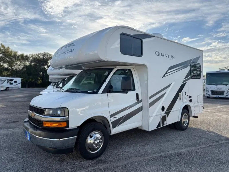 2026 Thor Motor Coach Quantum LC19 - Photo 3