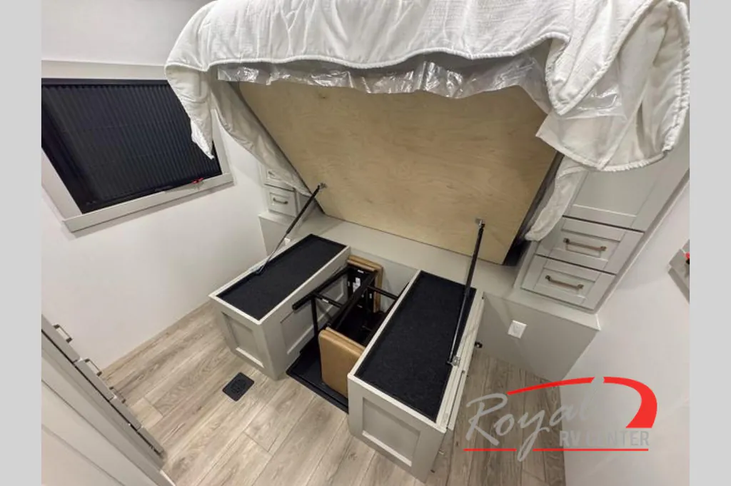 2025 Brinkley Model Z AIR 295, Photos photo 32
