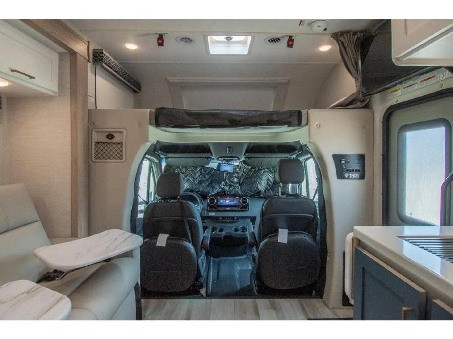 2026 Thor Motor Coach Quantum Sprinter GL24 - Photo 4