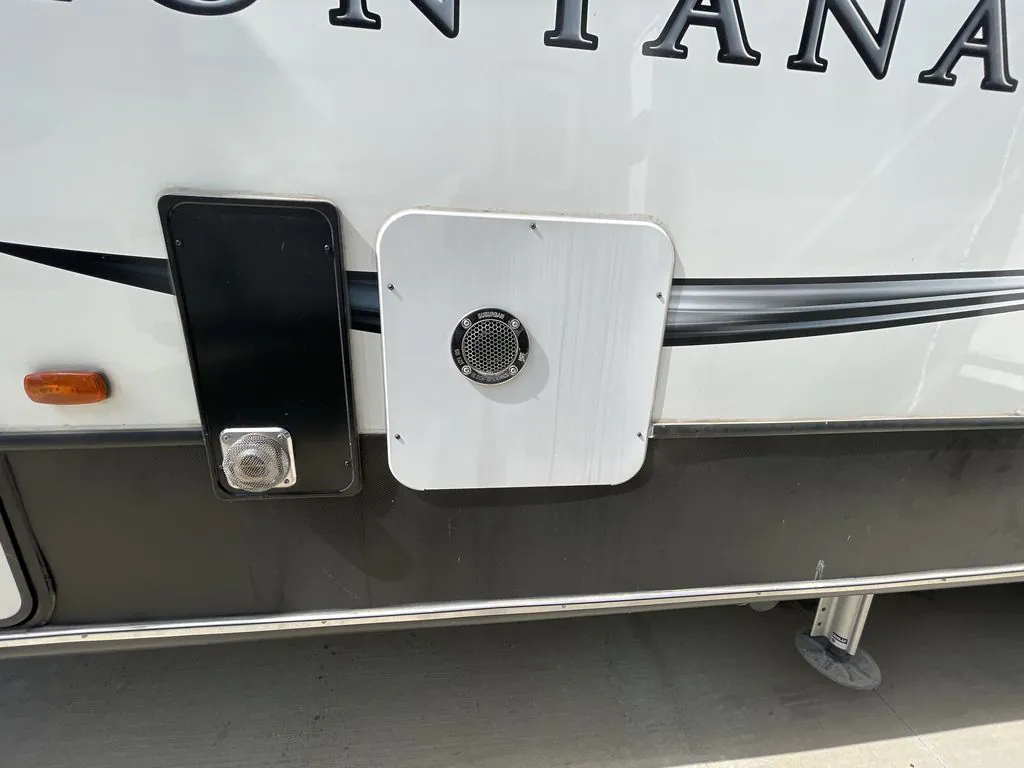 2021 Keystone Montana 3780RL - Photo 4