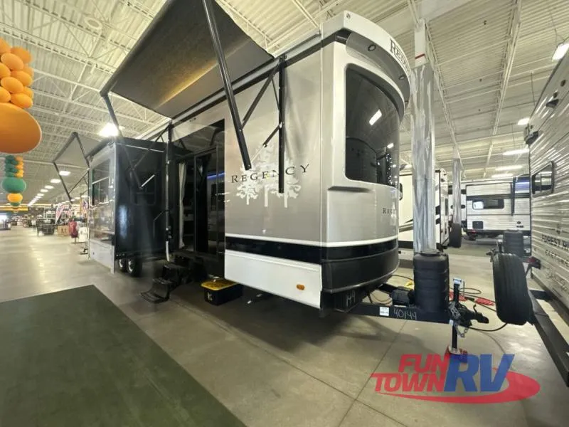 2025 Redwood RV Regency 3881FKL - Main photo