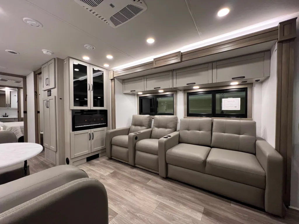 2027 Entegra Coach Vision XL 36C, Photos photo 7